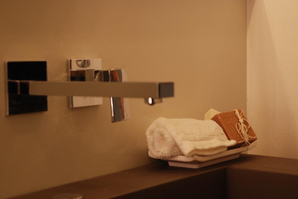 Emilia Suite Relax Módena Exterior foto